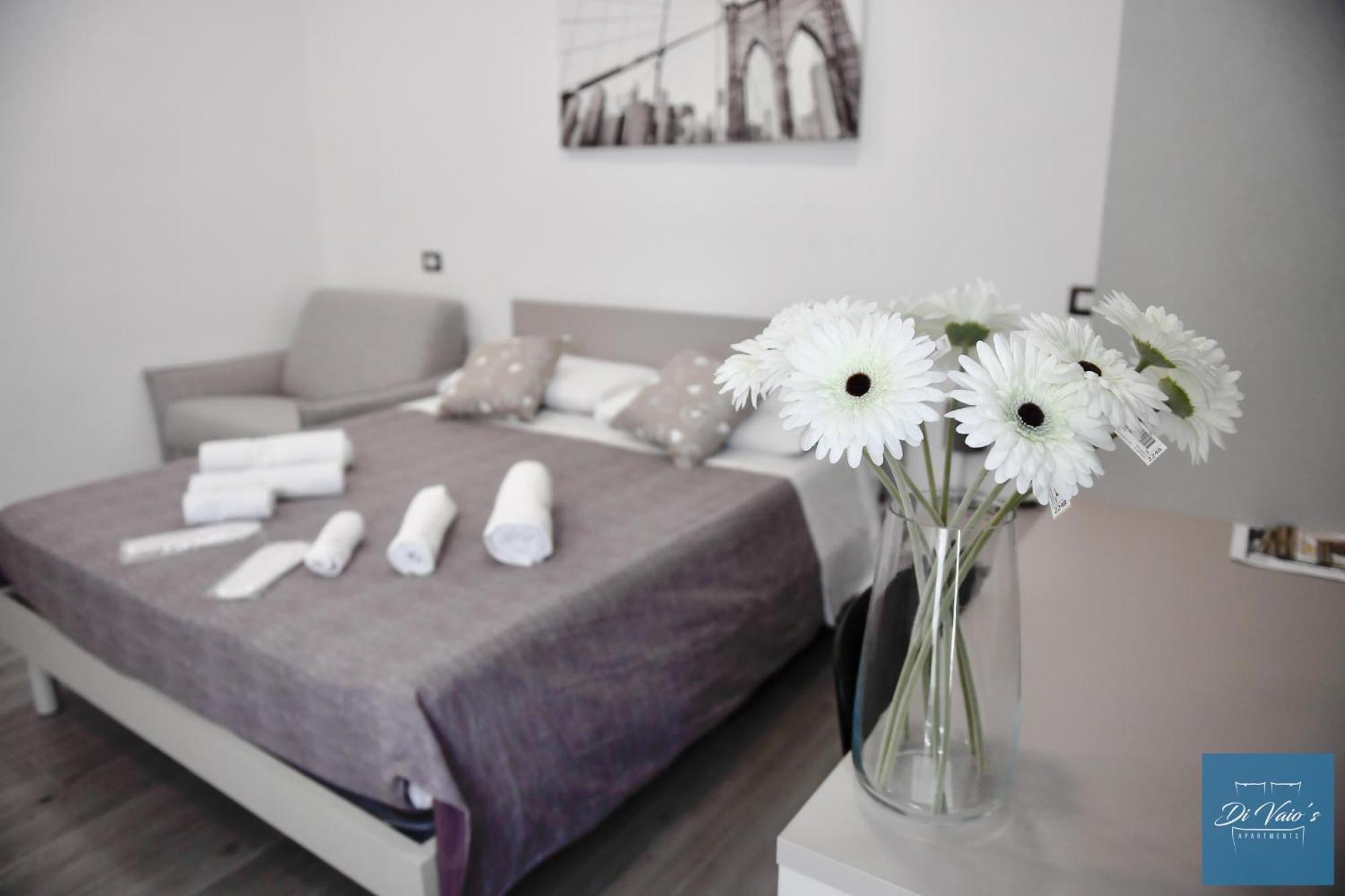 Di Vaio'S Apartments Napoli Eksteriør billede